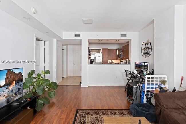 Building Photo - 7350 SW 89th St