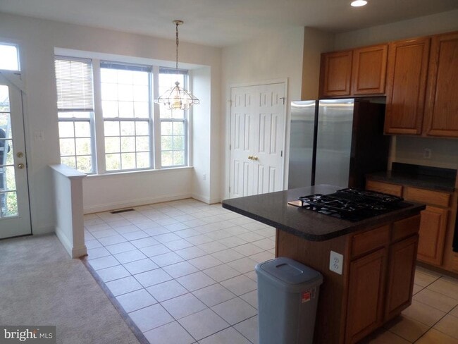 Building Photo - 836 Linfield Terrace NE