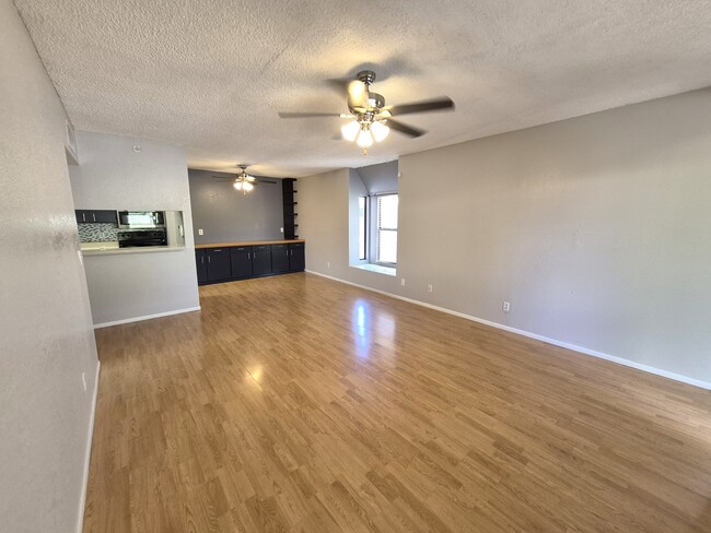 Building Photo - 8080 E Speedway Blvd