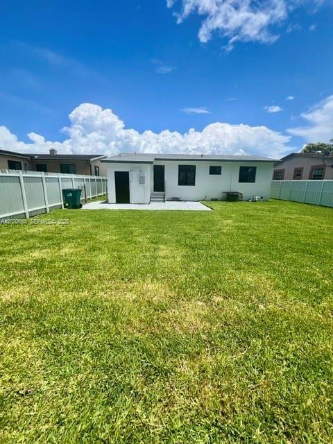 Building Photo - 12020 W Golf Dr