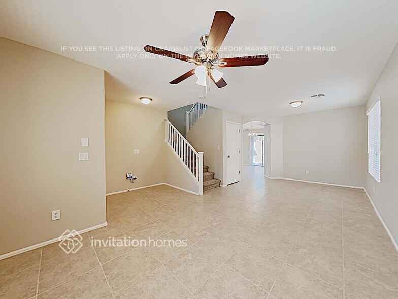Building Photo - 2844 S 160th Ln