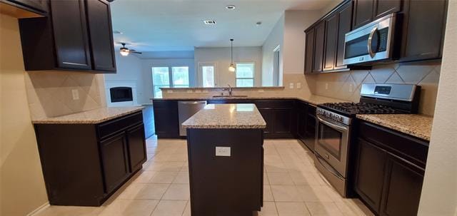 Building Photo - 929 Lake Woodland Dr