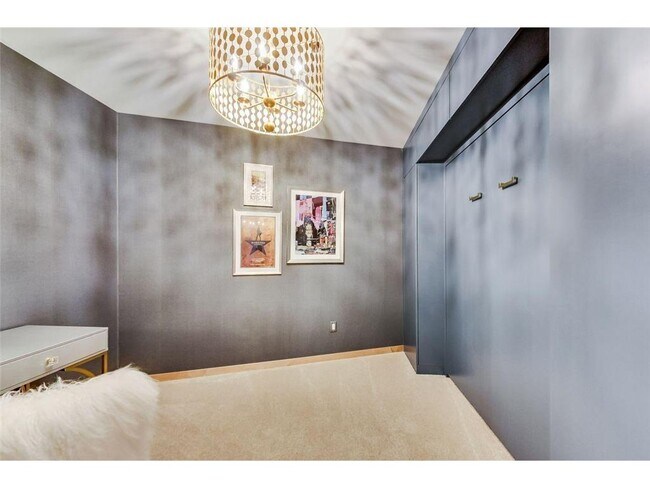 Building Photo - 111 N 4th Ave