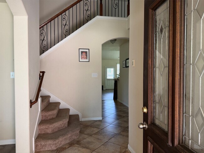 Building Photo - 24930 Diamond Ranch Dr