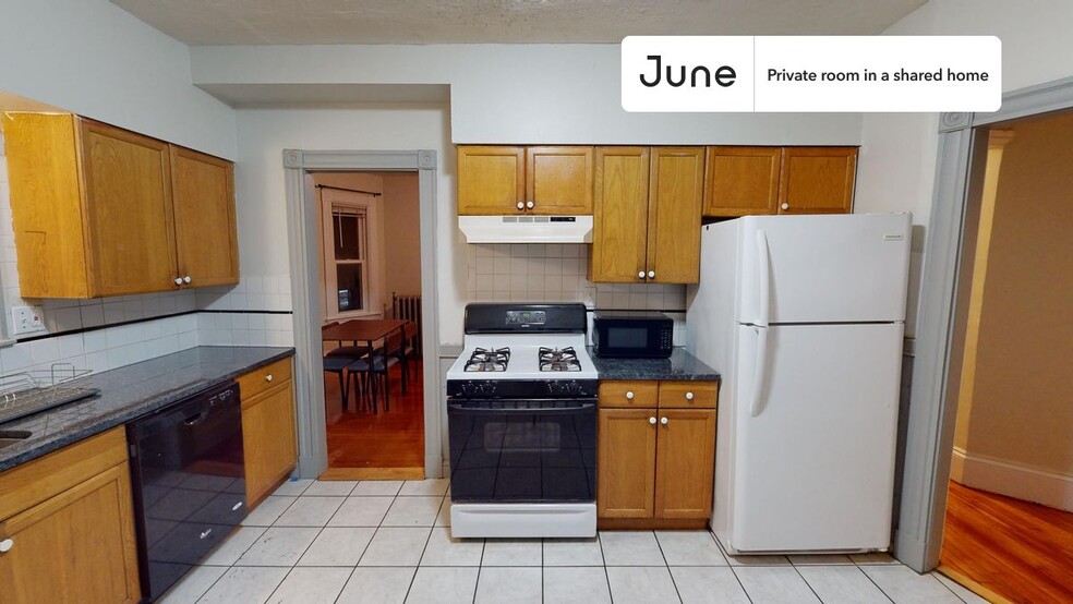 Building Photo - Room in Shared 6 bed/2 bath home in Allston