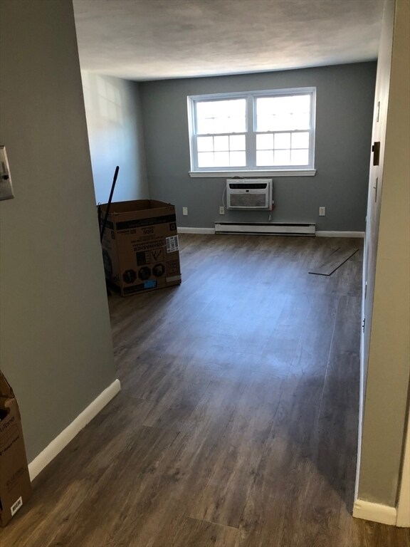 Building Photo - 96 Richardson Rd