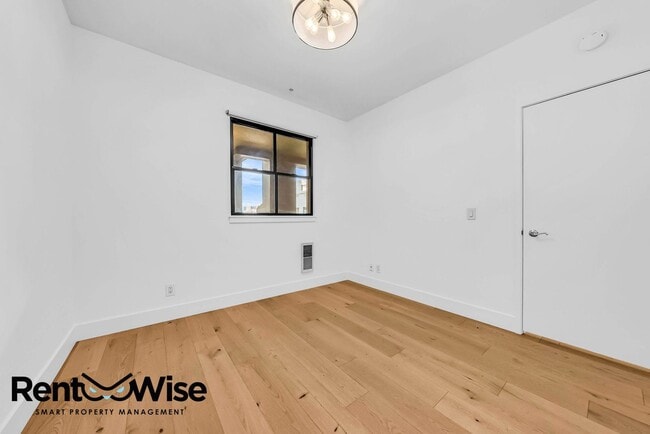 Building Photo - 1776 Sacramento St