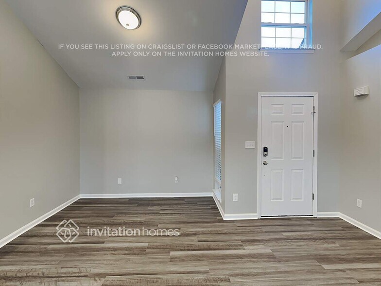 Building Photo - 4695 Falcon Chase Dr SW