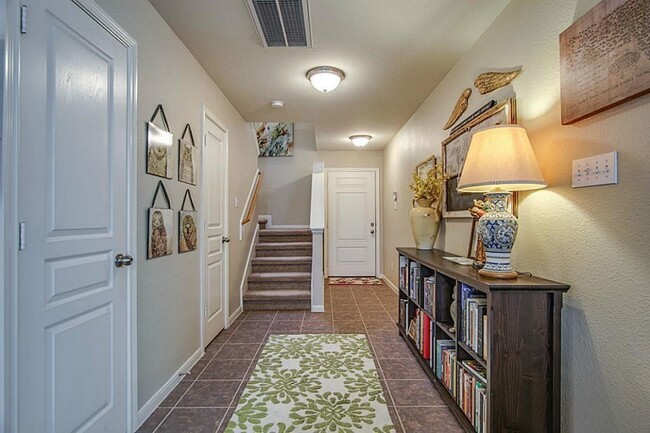 Building Photo - 1618 Grable Cove Ln