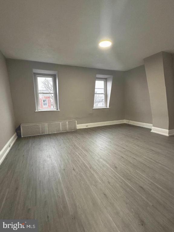 Building Photo - 102 Spring St