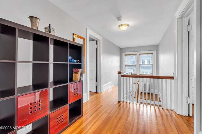 Building Photo - 704 8th Ave