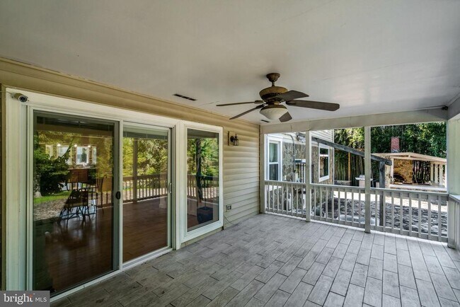 Building Photo - 3714 Hummer Rd