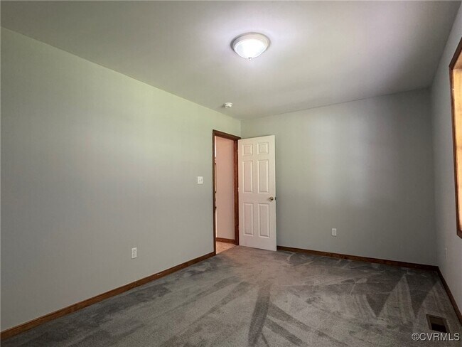Building Photo - 3361 Juanita Ln