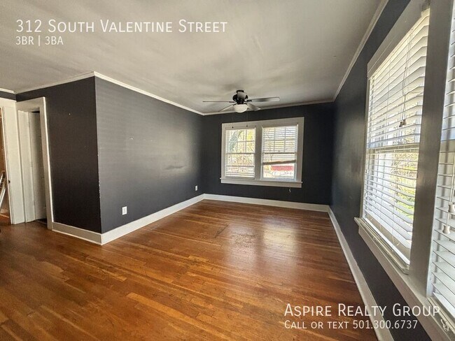 Building Photo - 312 S Valentine St