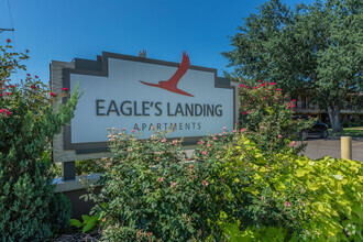 Building Photo - Eagles Landing