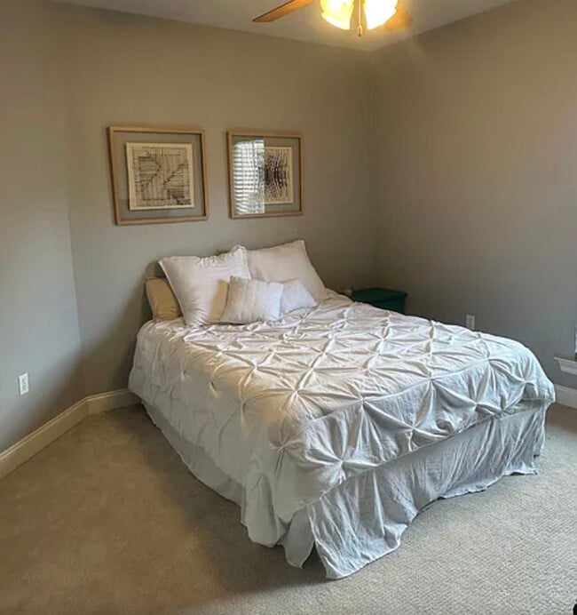 Building Photo - 8658 E Cypress Point Ct