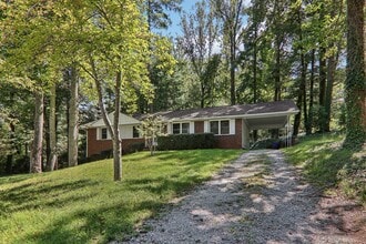 Building Photo - Move In Ready