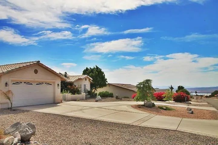 exterior and circle driveway - 3640 Vega Dr
