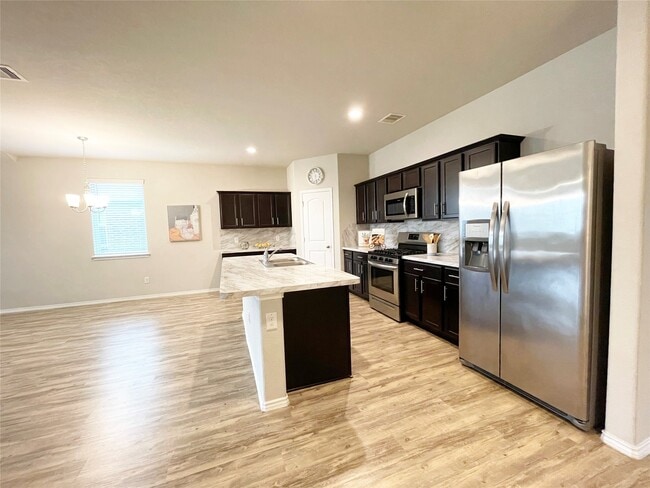 Building Photo - 20919 Corisande St