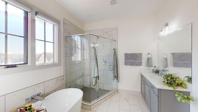 Building Photo - Wonderful 4 Bdrm, 3.5 Bath on outskirts of Eastchase