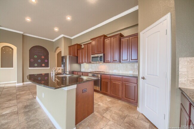 Building Photo - Gorgeous home in the elegant Stillwater Ranch Subdivision is available for immediate move-in.