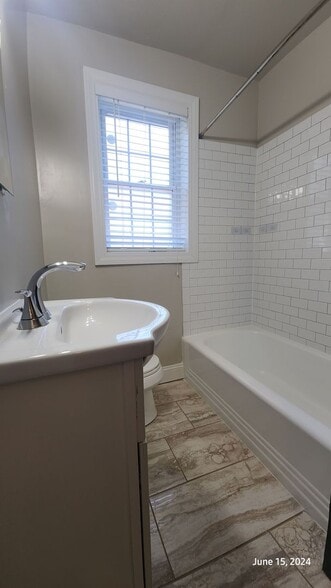 Building Photo - 7754 Kingsbury Blvd