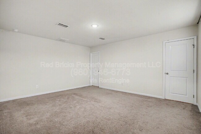 Building Photo - 5803 Camp Ct