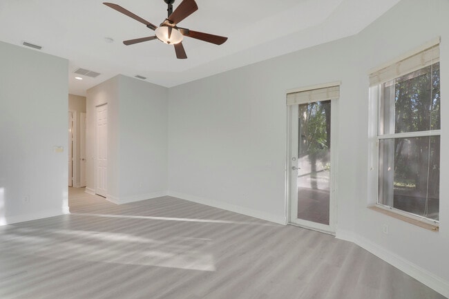 Building Photo - 11351 Majestic Acres Terrace