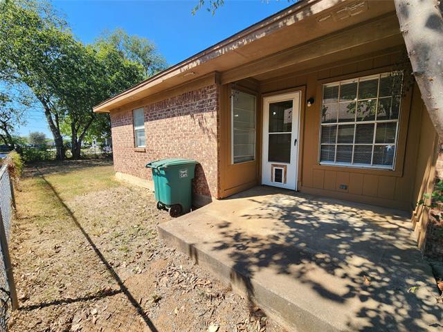 Building Photo - 315 N Burleson Blvd
