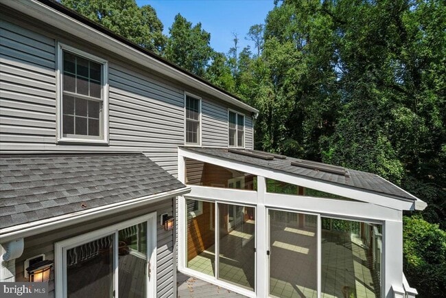 Building Photo - 11811 Dinwiddie Dr