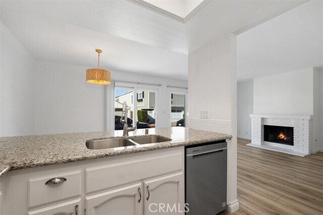 Building Photo - 608 36th St