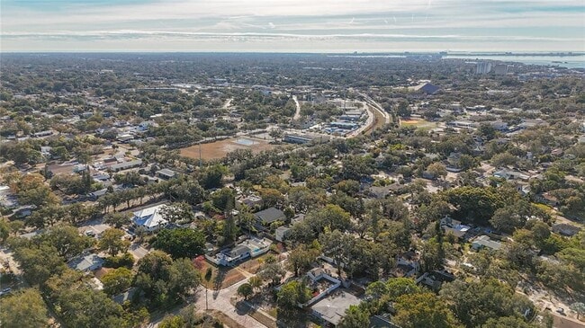 Building Photo - 424 72nd St N