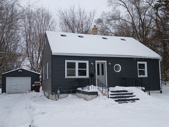 Primary Photo - 2423 Rose Ave