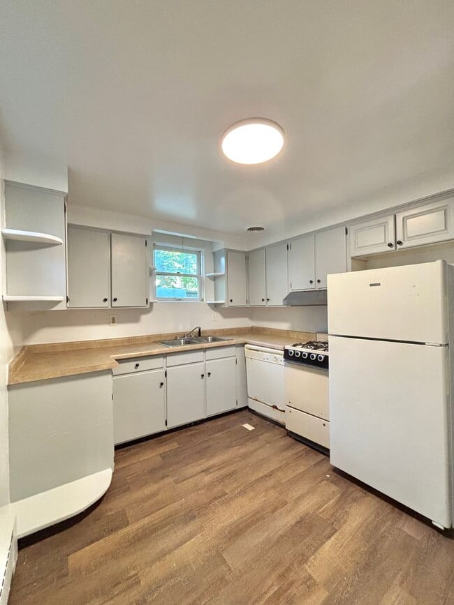 Building Photo - 3729-3731 Oakland - UNIT 6