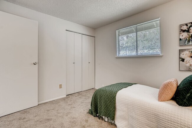 Building Photo - Private 2BR Standalone Home | Spacious 895 Sq Ft Living in Auburn