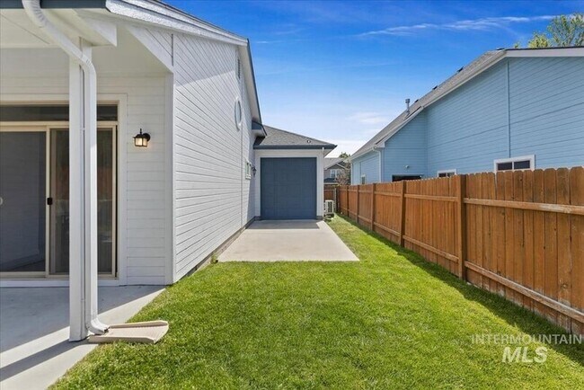 Building Photo - 12580 W Mardia St