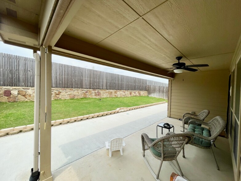 Building Photo - 6124 Amberjack Trail