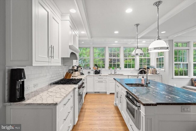 Building Photo - 3701 Blackthorn Ct