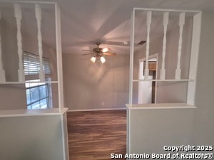 Building Photo - 205 Maple Dr