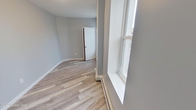 Building Photo - 300 Morton Ave