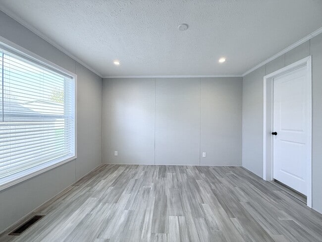 Building Photo - 29811 W Essex Ct