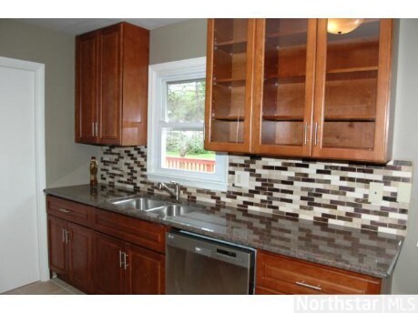 Building Photo - 9340 Oakland Ave S