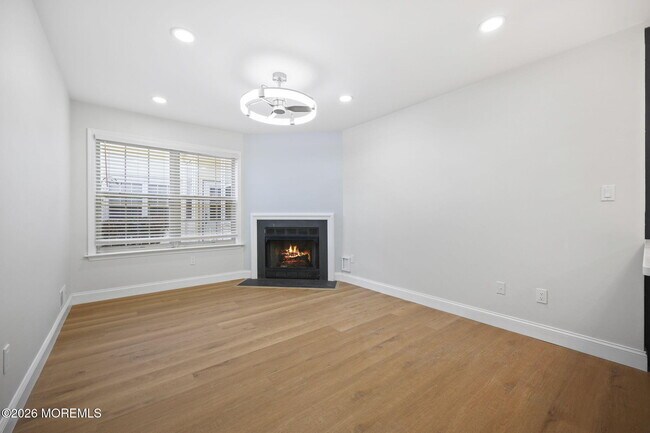 Building Photo - 1115 Roseberry Ct