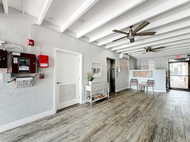 Building Photo - 755 Dotterel Rd