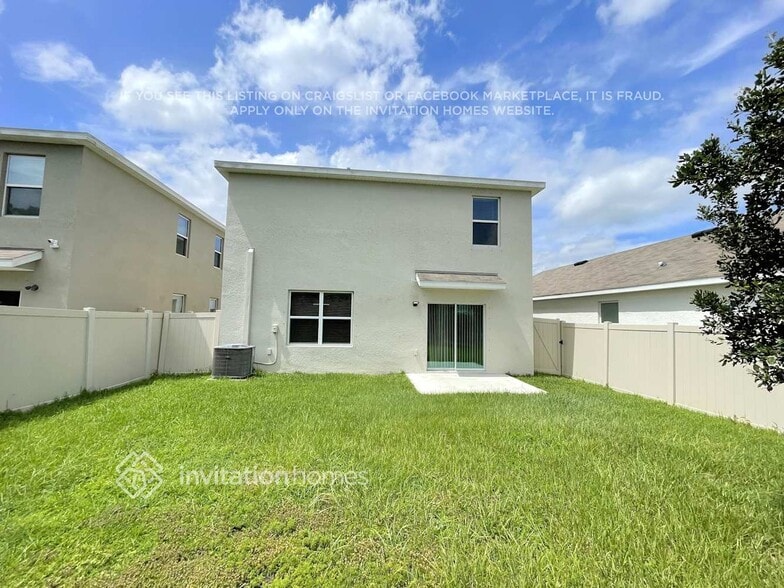 Building Photo - 16914 Secret Meadow Dr