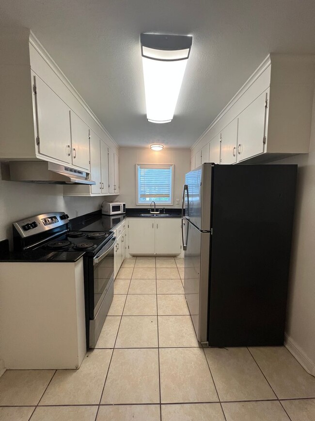 Building Photo - Beautiful Home for Lease