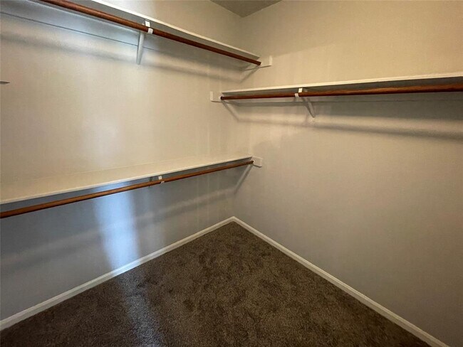 Building Photo - 14803 Silver Knight Ct