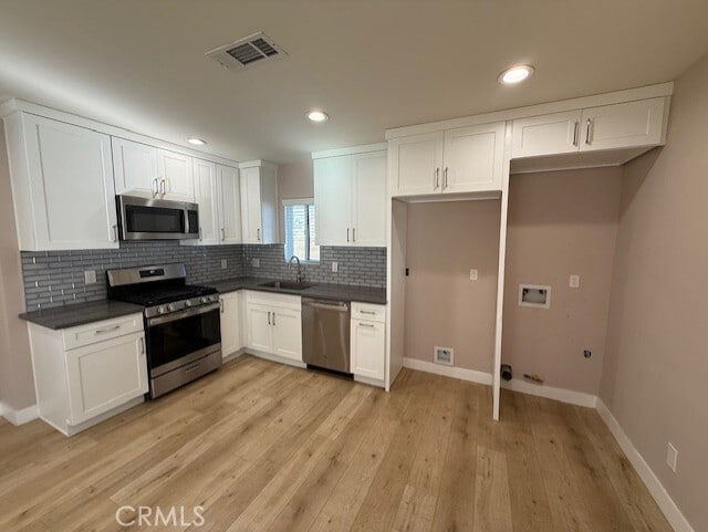 Building Photo - 1117 W Burbank Blvd