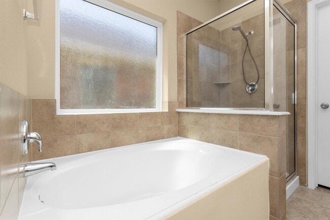 Building Photo - 24734 Colonial Maple Dr