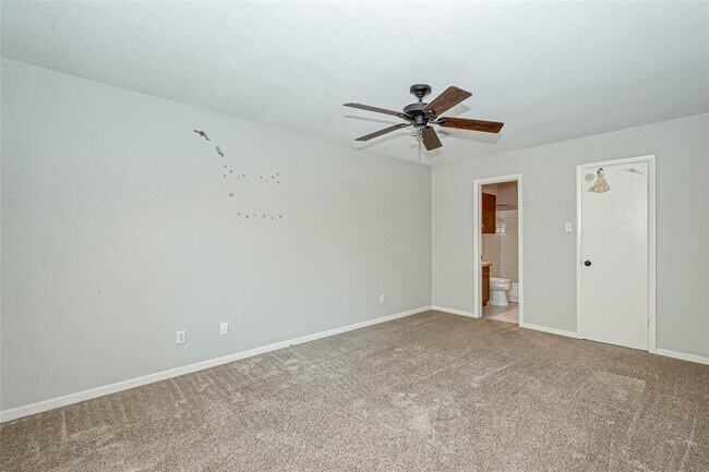 Building Photo - 3022 Whetrock Ln
